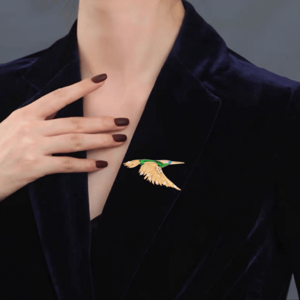 AVELIAEnamelHummingbirdBrooch1