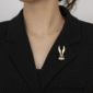 AVELIAGoldCrystalRabbitBrooch1