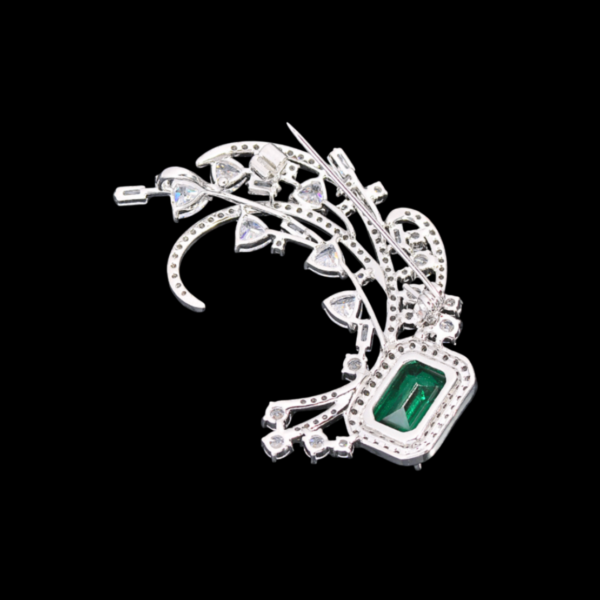Emerald_Green_Crystal_Lily_of_the_Valley_Brooch